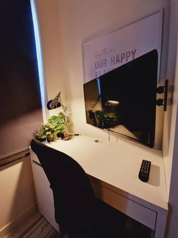 Room303 - Eindhoven - By T&S 여관
